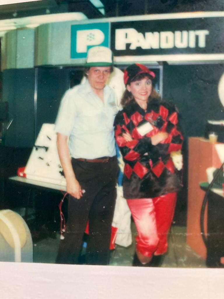 ade27ef6 8a33 4bf5 b9b7 a7e7679448a8